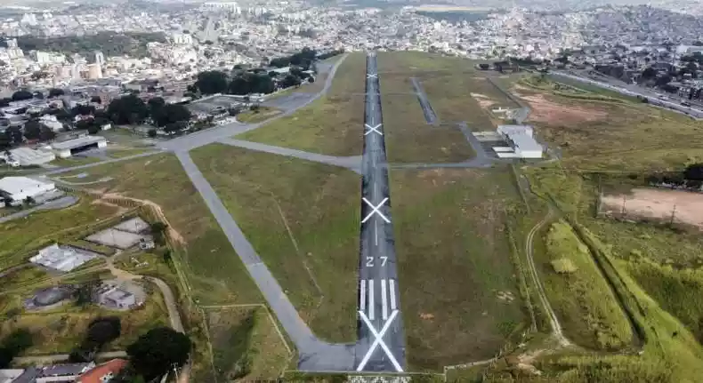 Belo Horizonte: só decola se fechar o aeroporto