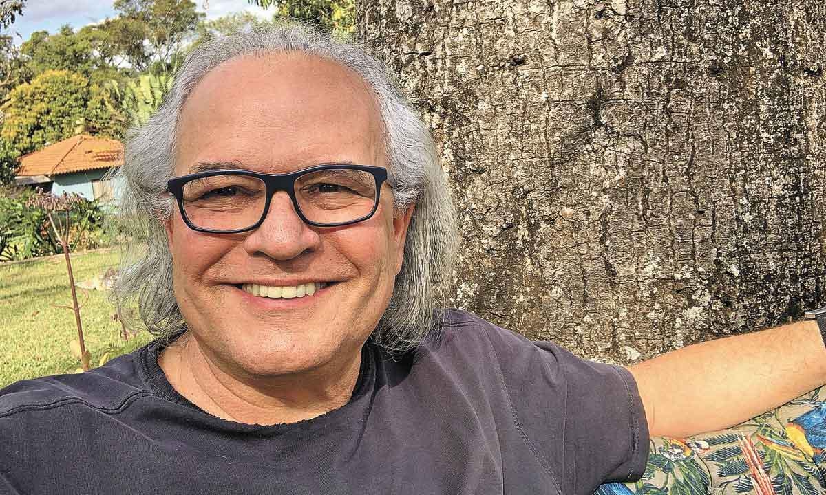 Pai e três filhos fazem lançamento coletivo de livros escritos por eles - Acervo pessoal