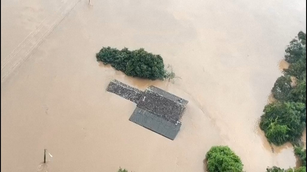 Inundações no Brasil, prova dos efeitos mais violentos das mudanças climáticas - Handout / RIO GRANDE DO SUL FIRE DEPARTMENT / AFP