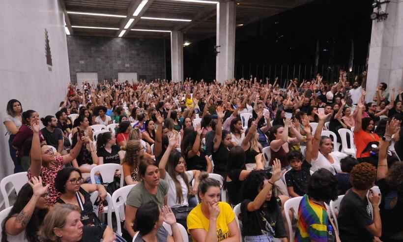 Professores da rede particular de ensino de BH decidem acabar com a greve   - Túlio Santos/EM/D.A Press