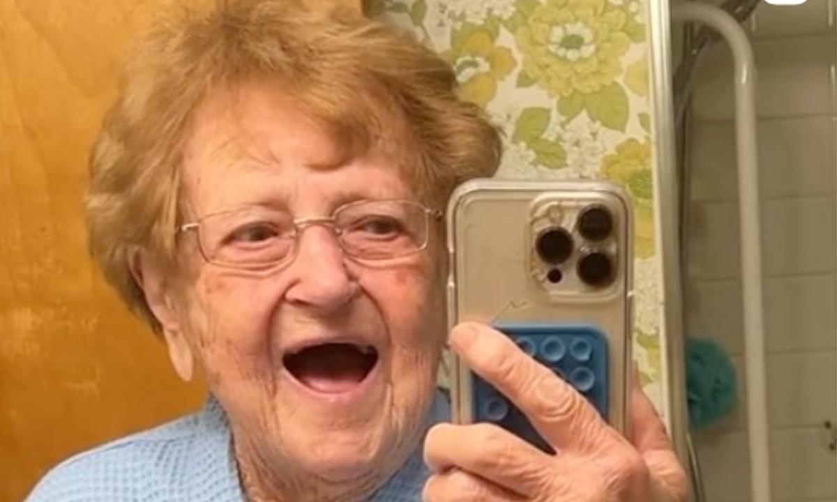 Vovó de 93 anos arrasa nas redes sociais com humor e irreverência - reprodução/Instagram