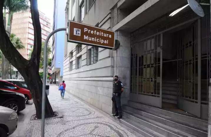 Prefeitura de BH abre concurso público com salários de quase R$ 7 mil - Juarez Rodrigues/EM/D.A Press
