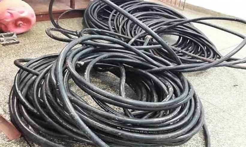 PM prende quadrilha de ladrões de cabos e fios em BH