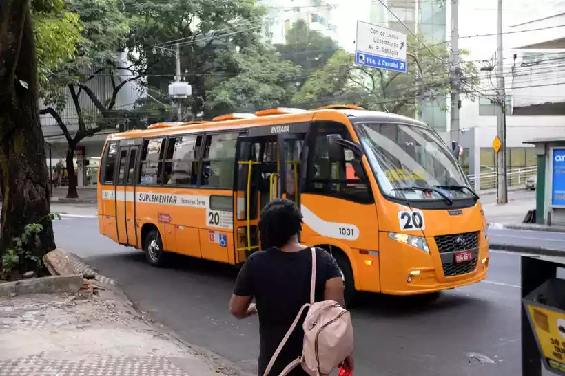 Ônibus em BH: transporte suplementar pode perder 250 viagens por dia - Túlio Santos/EM/D.A Press