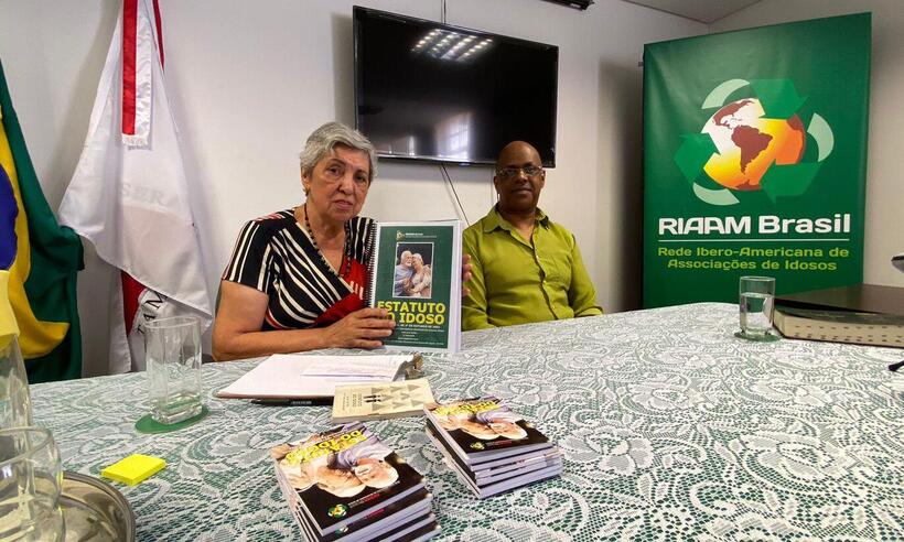 Associação lançará Estatuto da Pessoa Idosa em Braille e em áudio-livro - Fernanda Tubamoto/EM/D.A. Press