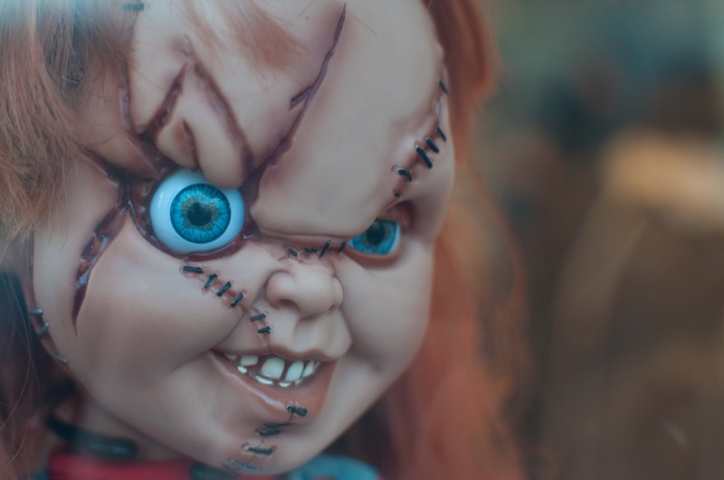 Vídeo: boneco Chucky é preso com uma faca e algemado por policiais - Flickr/Reprodução