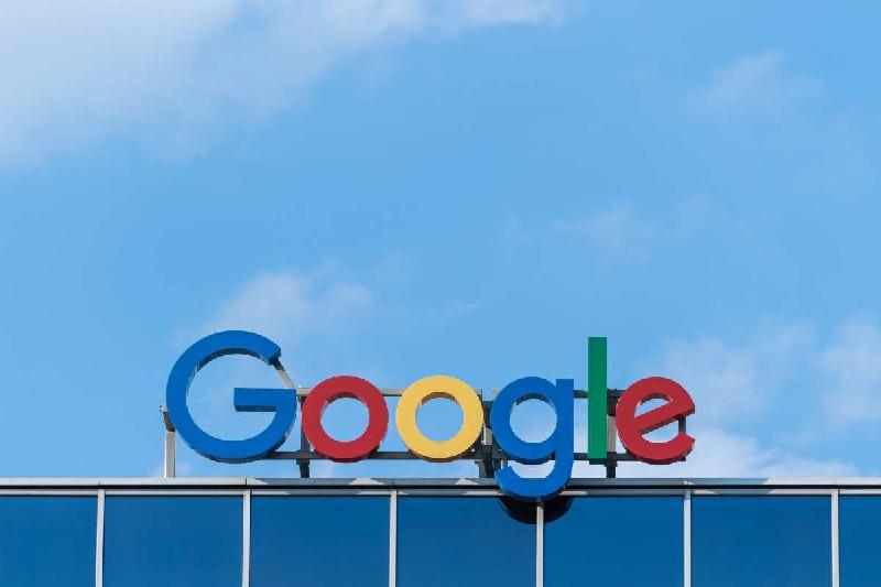Google comemora 25 anos nesta quarta (25); veja como empresa surgiu - (Pawel Czerwinski/Unsplash)
