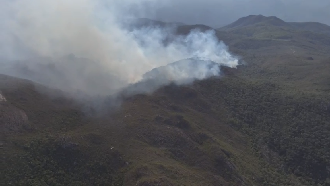 Incêndio de grandes proporções atinge a Serra do Caraça, na Grande BH - Divulgação/Santuário do Caraça
