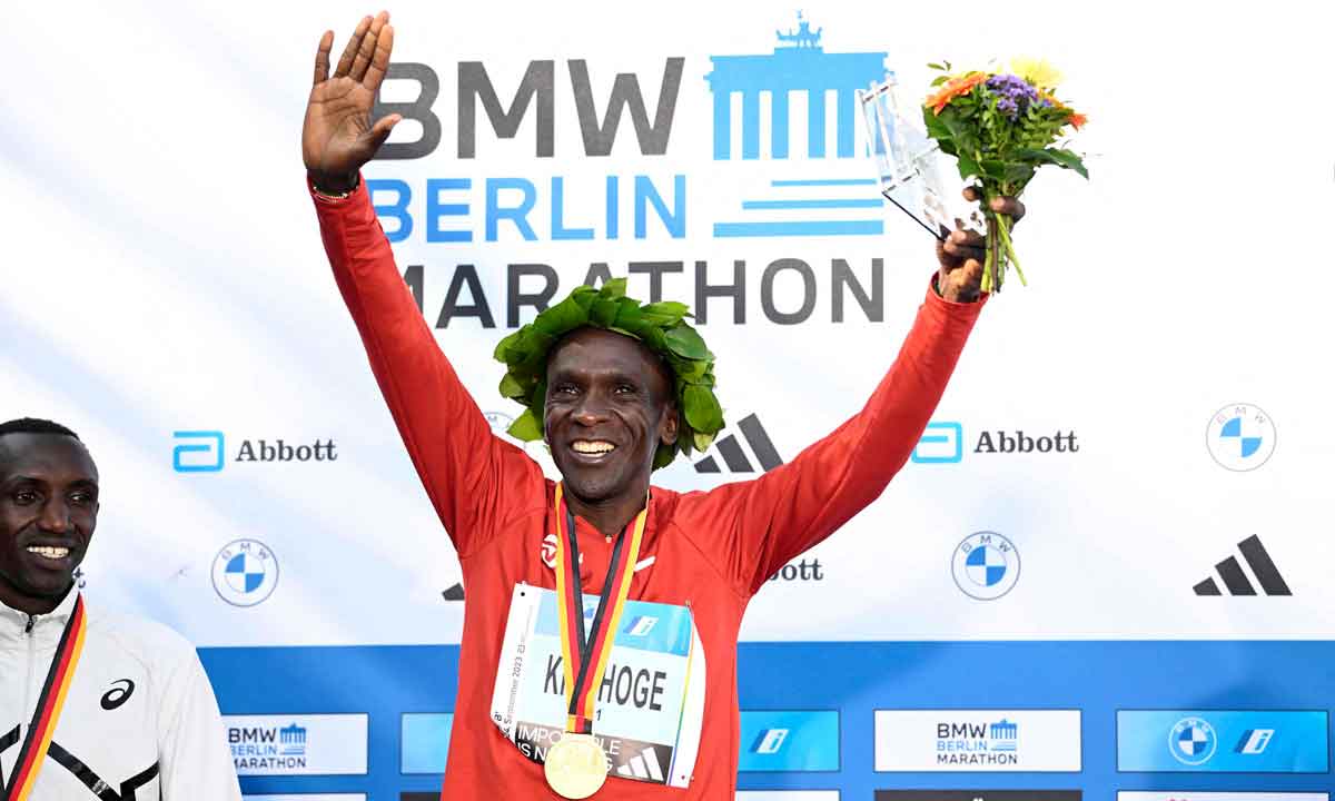 Eliud Kipchoge: o incomparável recordista da maratona - Tobias SCHWARZ/AFP