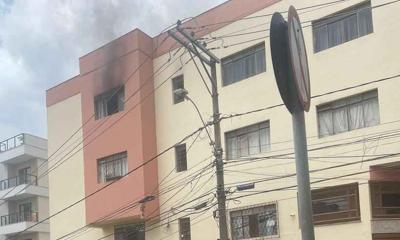 BH: vela acesa causa incêndio em apartamento no Bairro Santo Antônio - CBMMG / Divulgação