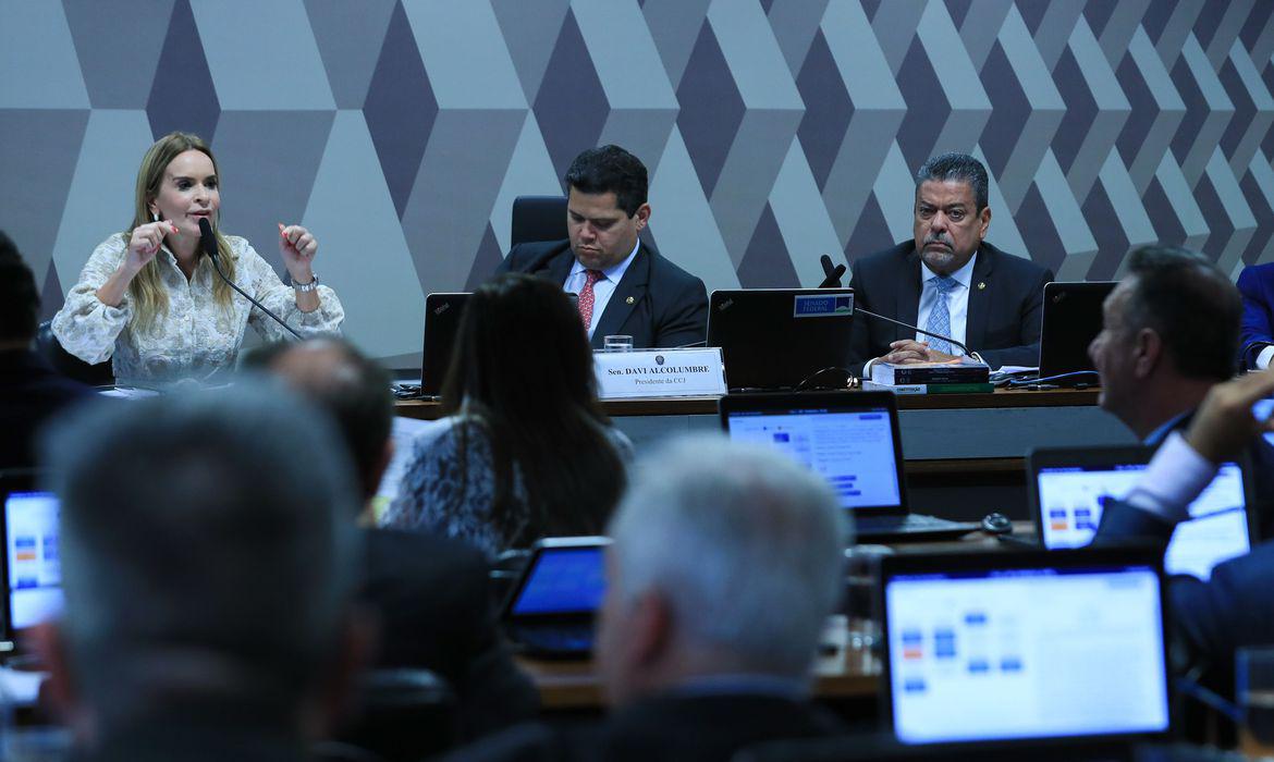 CCJ do Senado aprova PEC que permite comercialização de plasma humano - Lula marques/Agência Brasil