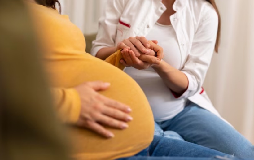 Aspectos emocionais e físicos da mãe podem impactar a saúde do bebê - Freepik