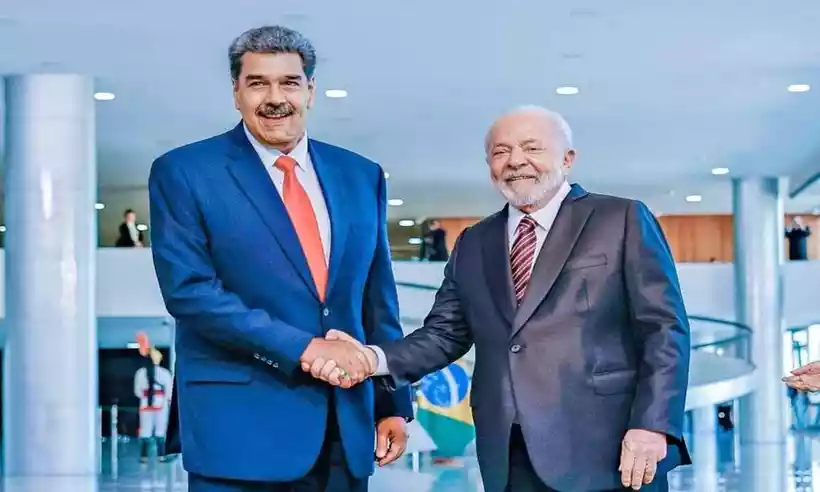 Lula e Maduro discutem eleições na Venezuela e dívida por telefone - Ricardo Stuckert/PR