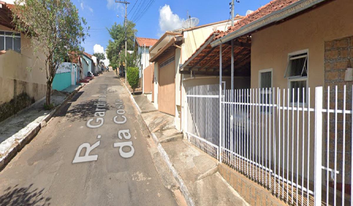 'Matei mesmo, ele estava me traindo': Mulher confessa morte de marido - Google Street View