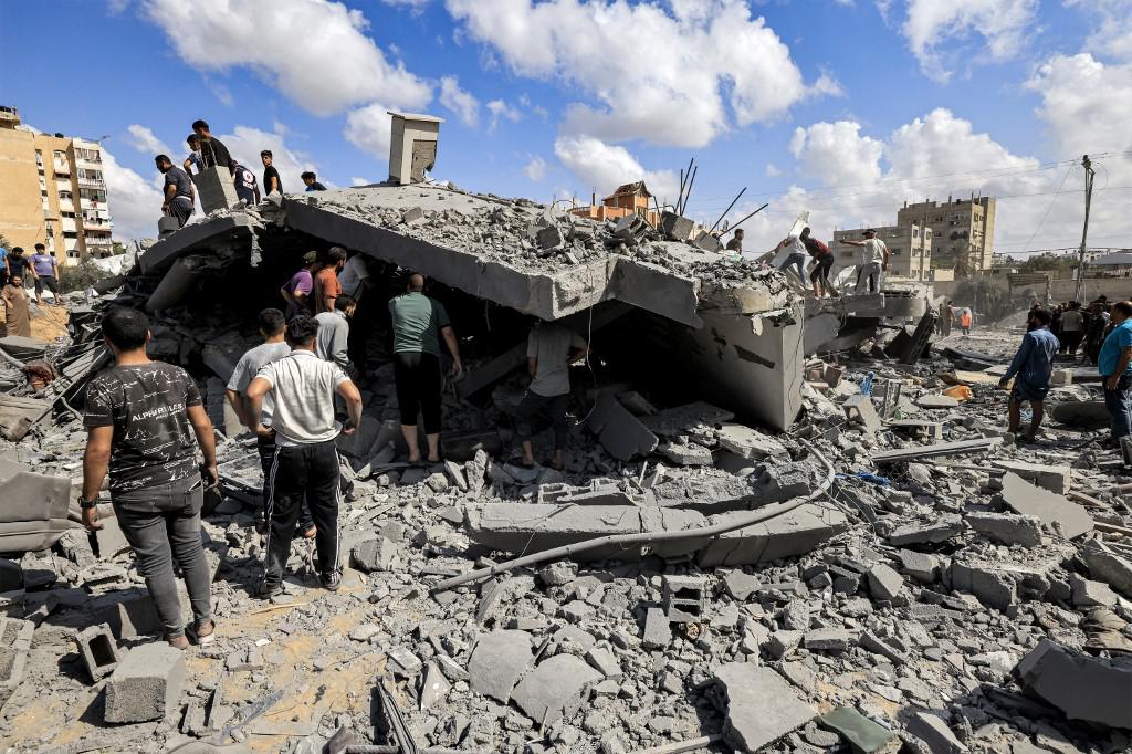 Israel afirma ter evidências da responsabilidade da Jihad Islâmica em bombardeio de hospital de Gaza - MAHMUD HAMS / AFP