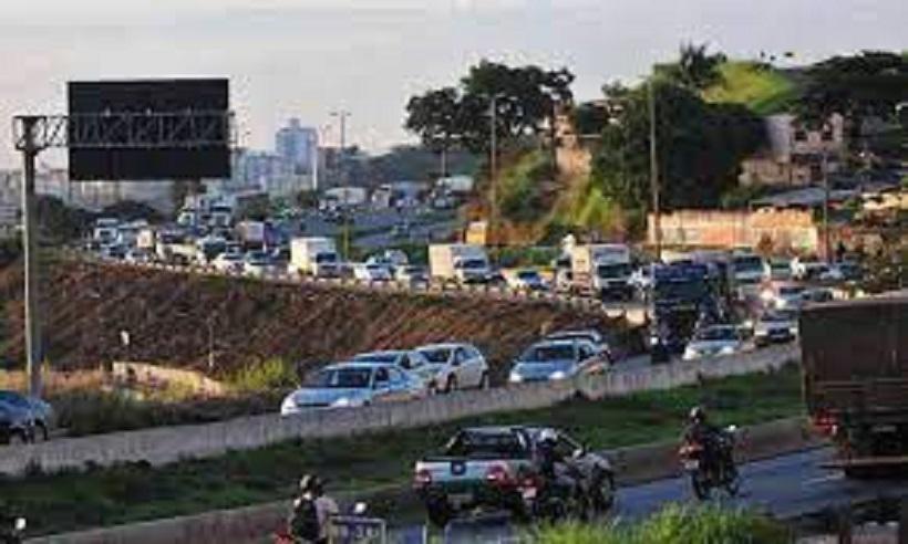 Homem morre atropelado por motocicleta no Anel Rodoviário - Gladyston Rodrigues/EM/D.A Press. Brasil