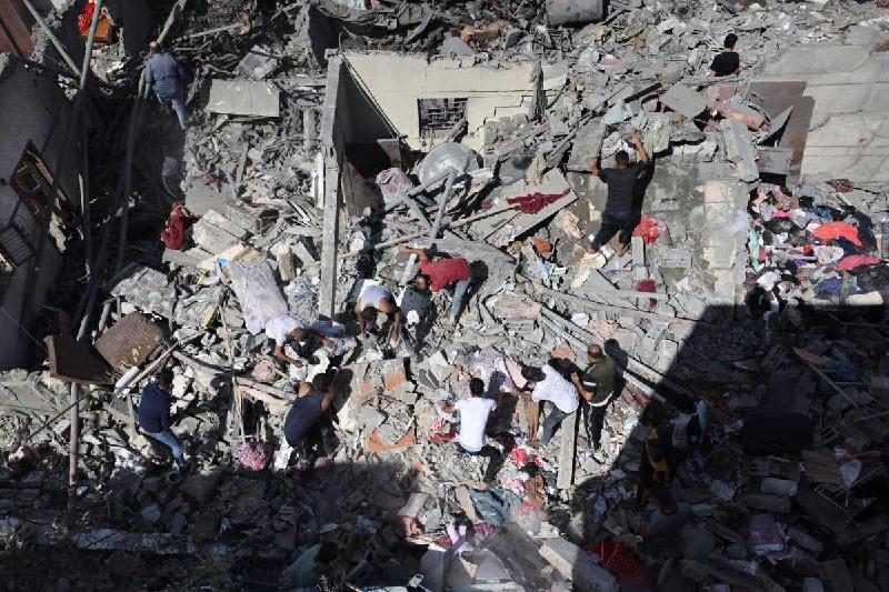 Israel diz ter matado 10 integrantes do Hamas e fundadora da ala feminina - (MOHAMMED ABED / AFP)
