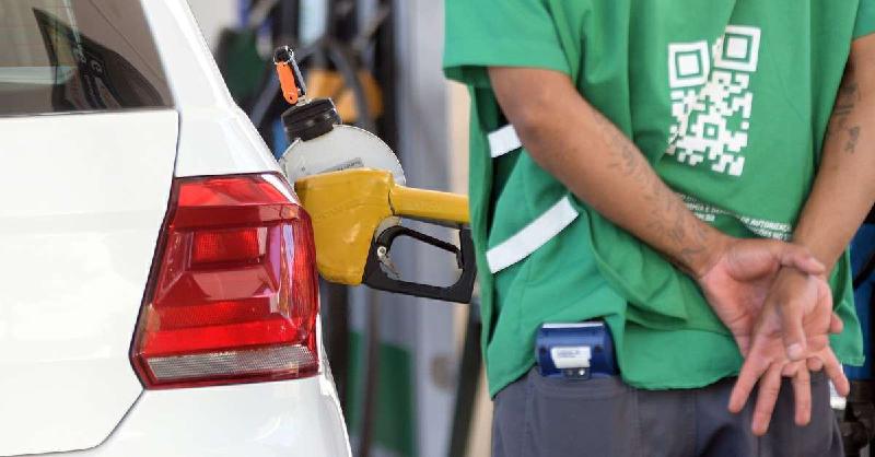 Petrobras reduz preço da gasolina e aumenta o do diesel - (Ed Alves/CB/DA.Press)
