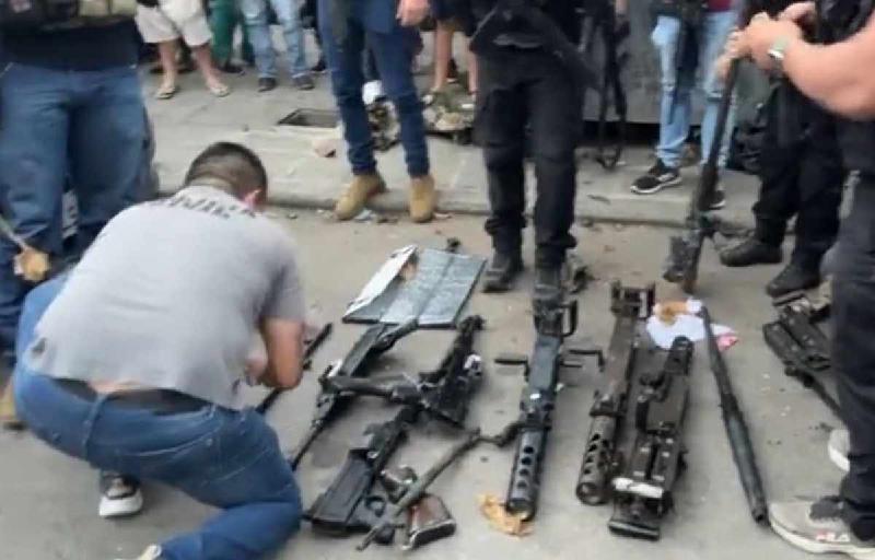 Armas furtadas do Exército são encontradas no Rio de Janeiro - (Reprodução/X do ministro Flavio Dino)