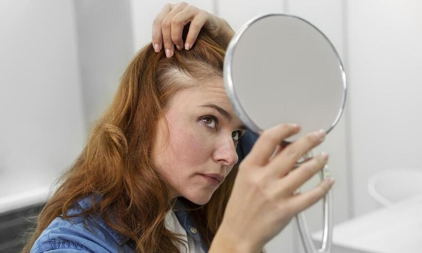 Queda de cabelo na infância e adolescência pode indicar distúrbio hormonal