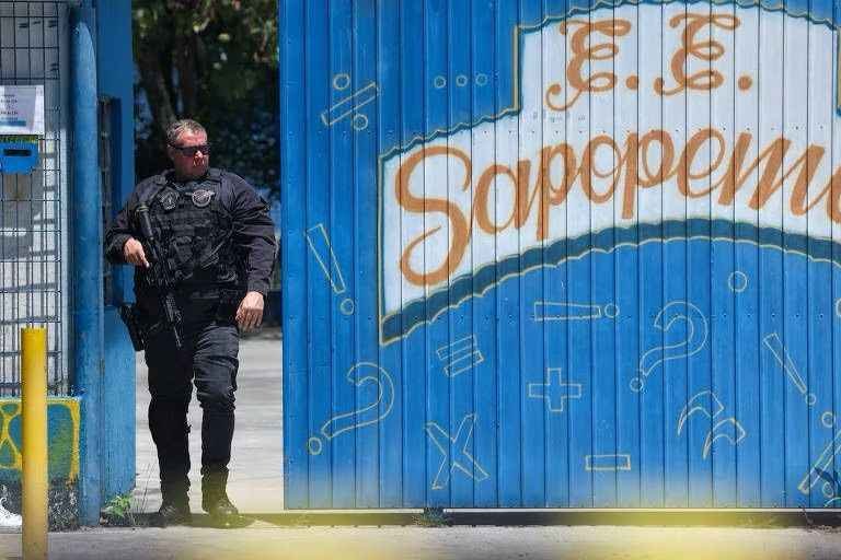 Polícia  investiga vazamento de vídeos do ataque em escola de Sapopemba - Folhapress / Danilo Verpa
