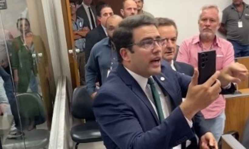 Oposição estuda denunciar Caporezzo à Comissão de Ética - ALMG/REPRODUÇÃO