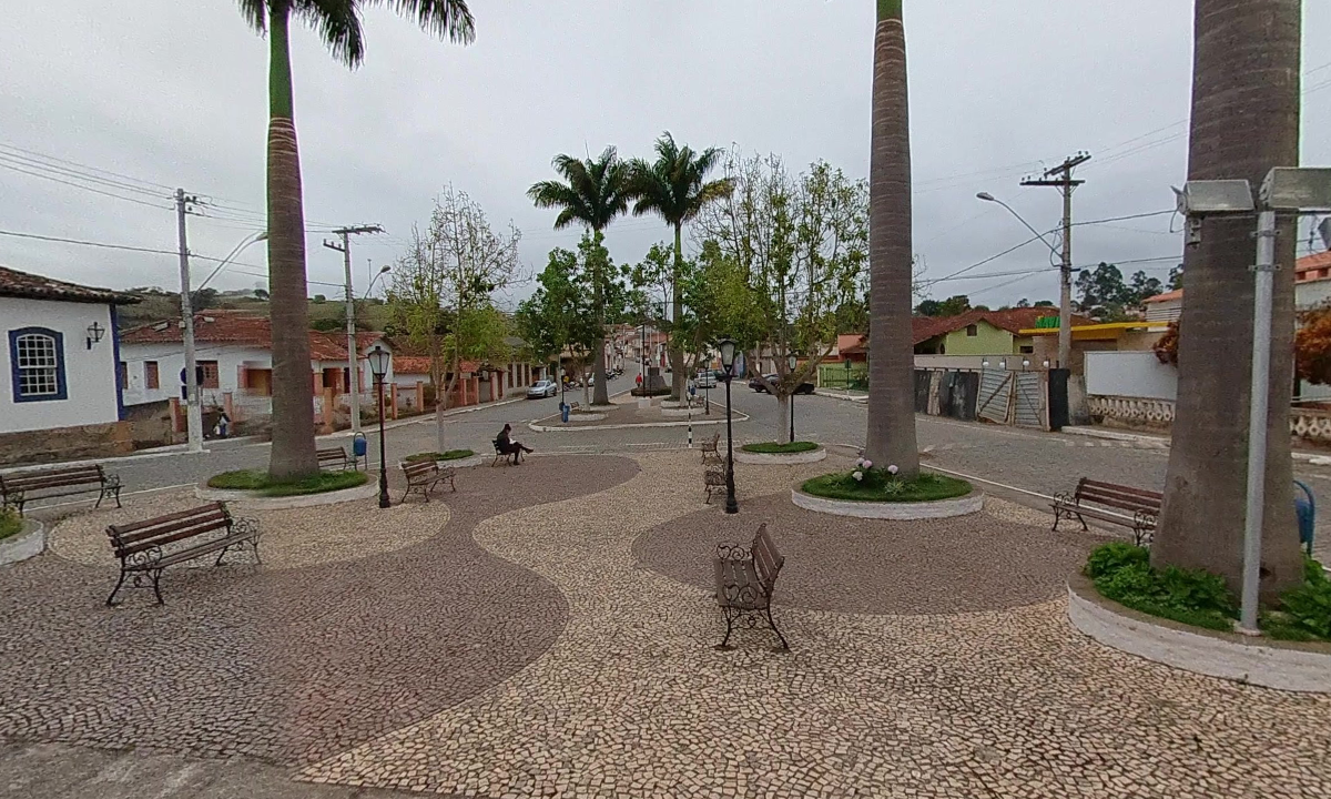 Quinta cidade suspende aulas após mortes de crianças em São João del-Rei - Reprodução/Google StreetView