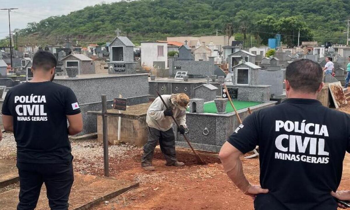 Funcionário de cemitério e líder de seita são presos por furto a sepulturas - Divulgação/PCMG