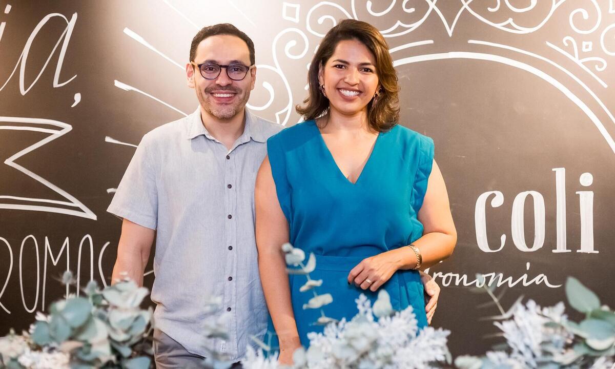 Isabela Lapa e Fernando Ruiz, em jantar na Casa Coli(foto: Bruno Werneck, em Confraria na Casa Coli) Isabela Lapa e Fernando Ruiz, em jantar na Casa Coli