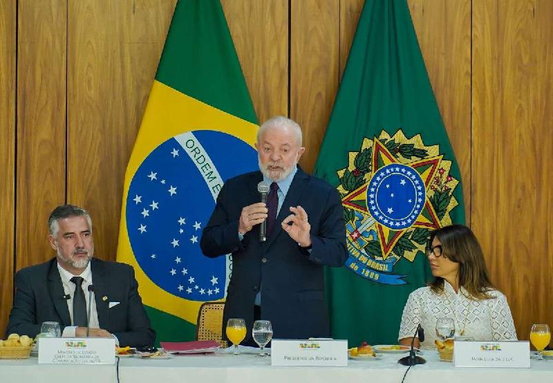 Lula diz que não quer 'Forças Armadas na favela brigando com bandido' - (Rafa Neddermeyer/Agência Brasil)