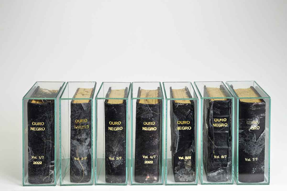 O "Enigma da fuga" de Thaïs Helt ocupa a Lemos de Sá Galeria de Arte -  Lemos de Sá/Divulgação