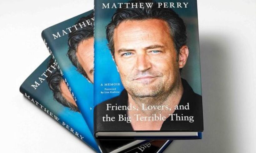 Fãs esgotam biografia de Matthew Perry, o Chandler de 'Friends'