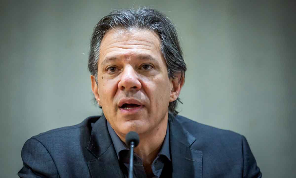 Haddad evita cravar déficit zero em 2024 - Evaristo Sá/AFP
