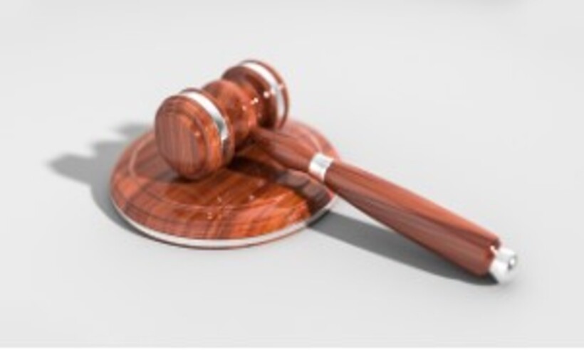 Justiça condena morador a indenizar recepcionista em R$ 12 mil - Pixabay