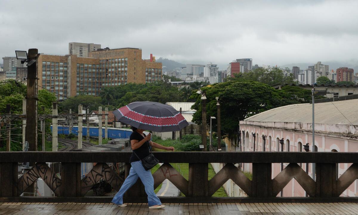 BH: calor de 30°C com chuva forte à tarde nesta terça - Tulio Santos/EM/D.A Press